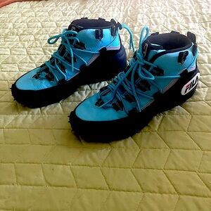 Fila Grant Hill 1 X Trailpacer Womens hiking Shoes , Size 7.5